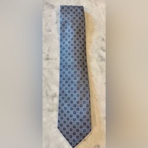 BRIONI 100% Silk blue tie. Excellent condition